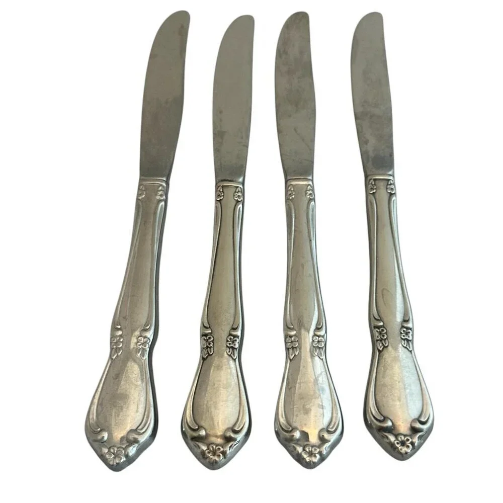 Oneidacraft Deluxe Stainless Flatware Set Chateau Floral 4 Classic Butter Knives